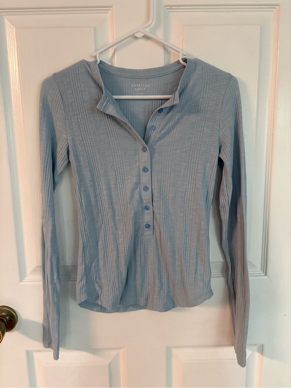 new American Eagle Light Blue Ribbed Henley Long-Sleeve Top